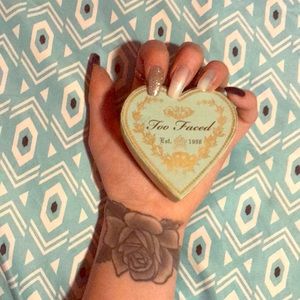 TooFaced Bronzer; SWATCHED ONCE